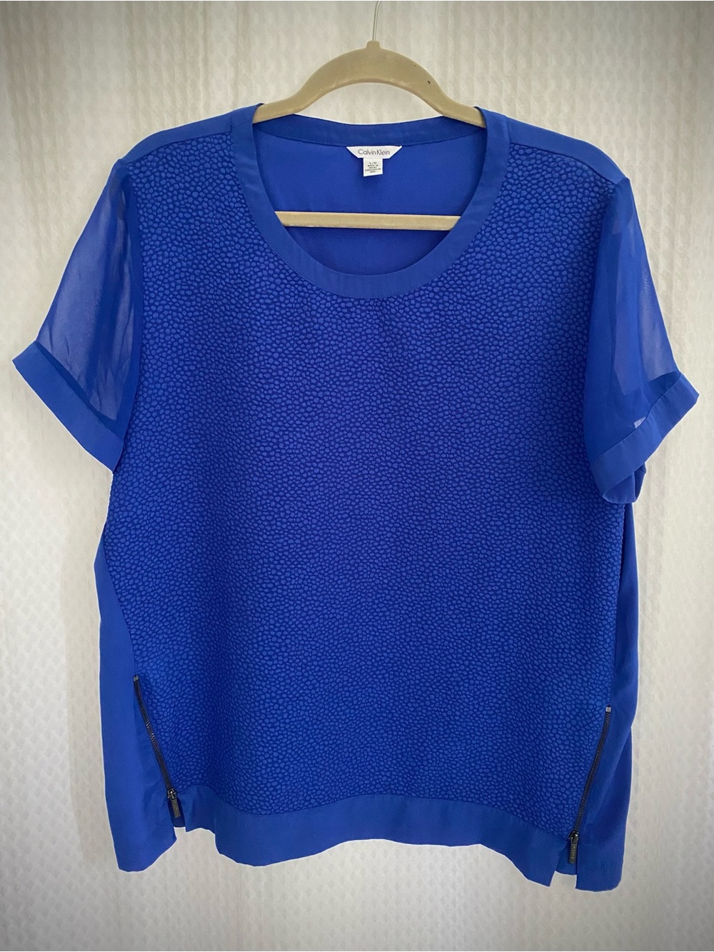 NWOT Calvin Klein Women's Cobalt Blue Textured Short Sleeve Blouse